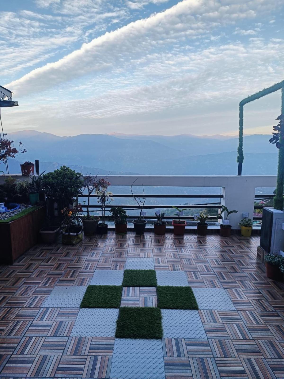 The Sunset Nest Offbeat Homestay دارجيلنغ المظهر الخارجي الصورة
