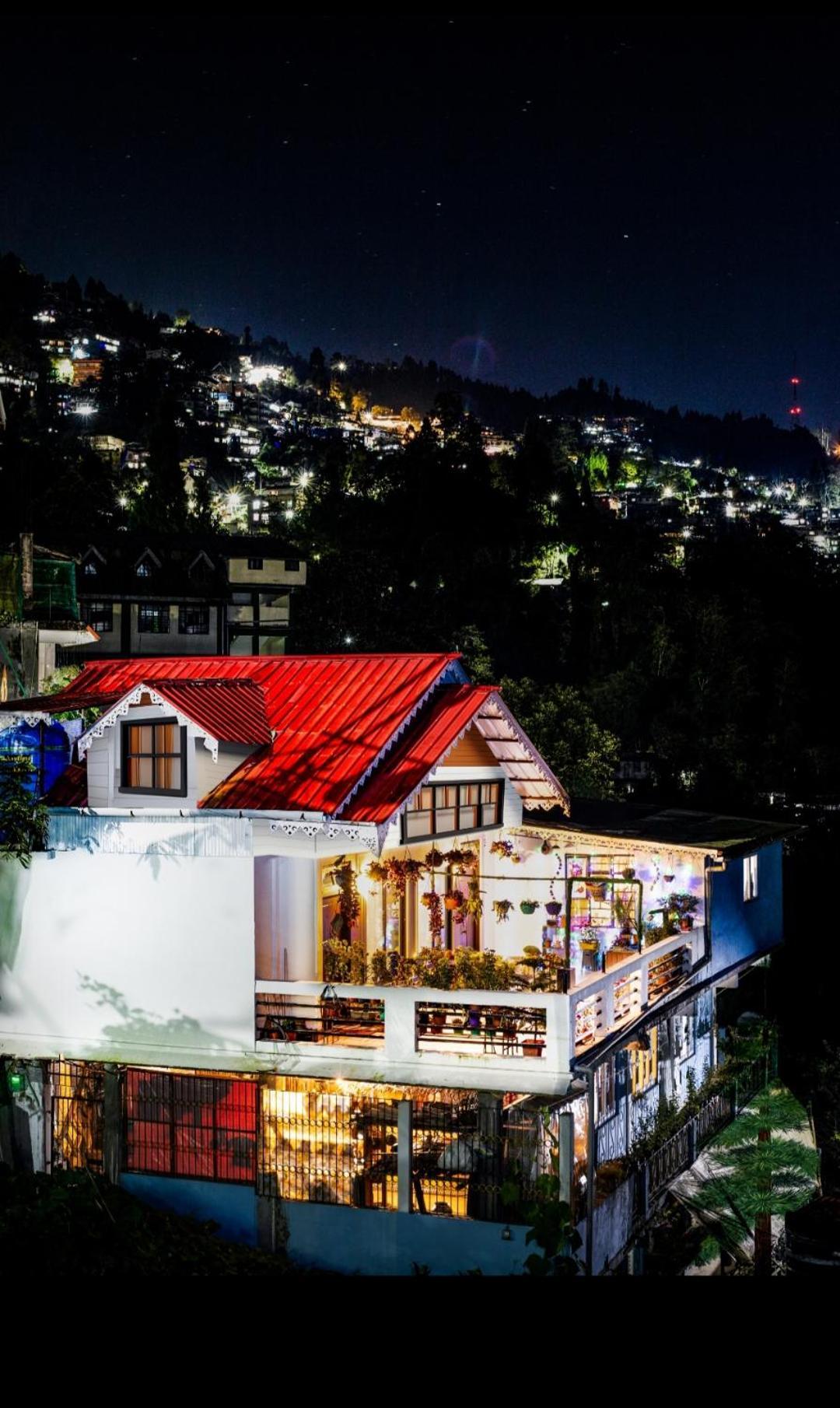 The Sunset Nest Offbeat Homestay دارجيلنغ المظهر الخارجي الصورة